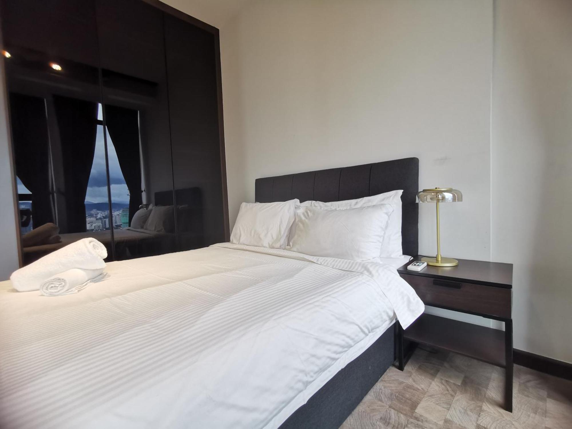Expressionz Professional Suites By Aurora Summer Suites Kuala Lumpur Rom bilde